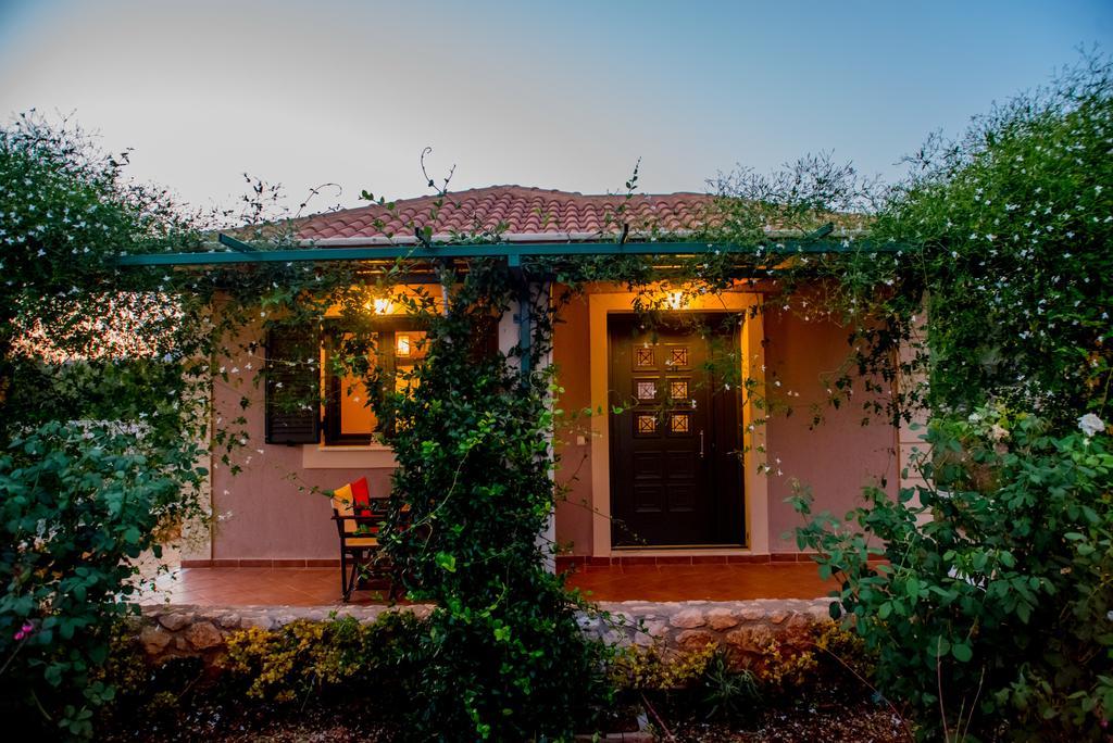 Korallis Villas Karavádhos المظهر الخارجي الصورة